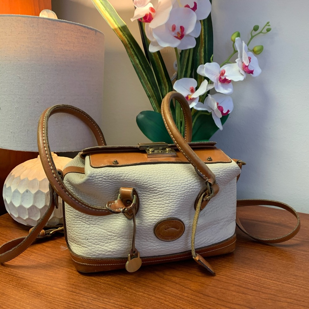 Dooney & Bourke Bags